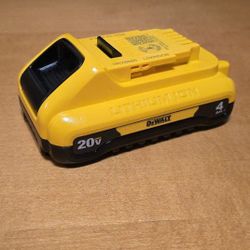 Dewalt DCB240 20v 4.0Ah Battery / 4 Amp Charger Brand New No Low Offers/Trades, Pls. Price is Firm Pick up in Burien Yes Available 