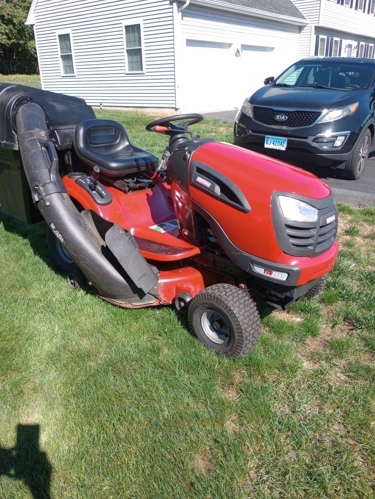 Craftsman Yts 3000 18.5 Horsepower Excellent Condition With Hard Bin Double Bagger Fully Serviced Needs Not A Thing!!!