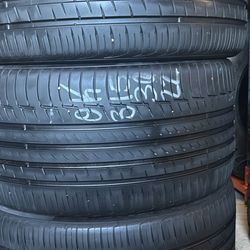 275/40/22 Pirelli Tires