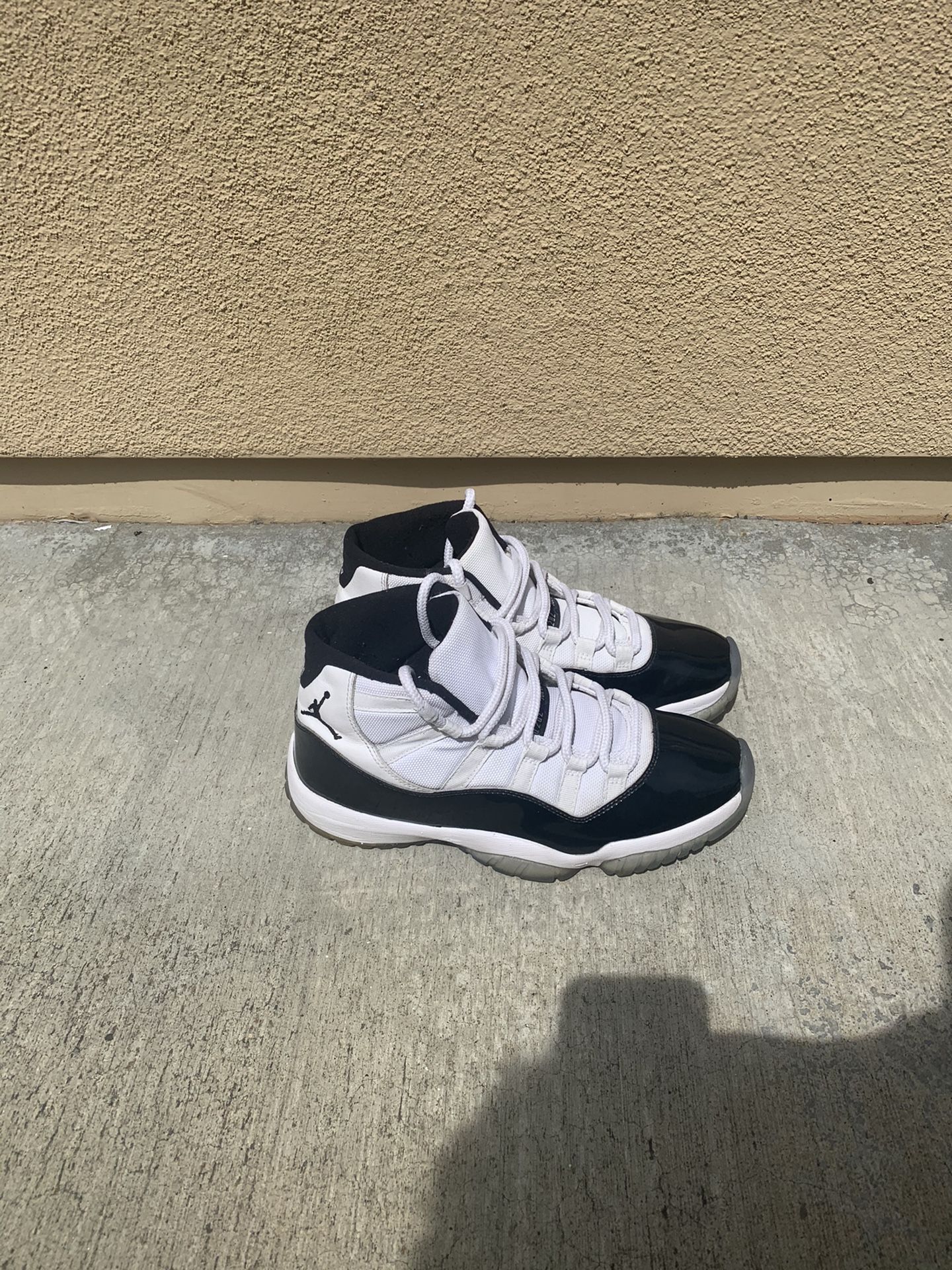 jordan 11 size 8