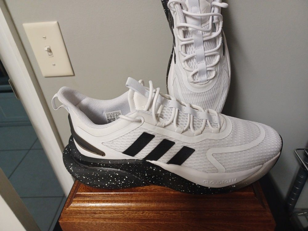 Adidas Alphabounce Size 10.5 M