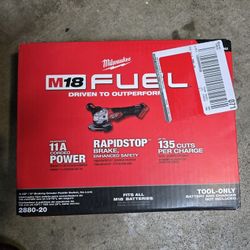 Milwaukee M18 Grinder 