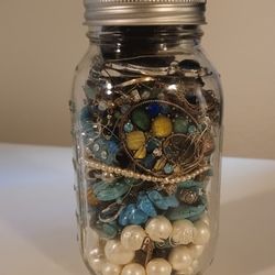 Turquoise With Earth Tones Jewelry Lot