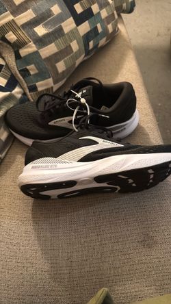👟 Brooks Adrenaline GTS 24 - Brand New! W11/M10