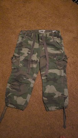 Vintage Abercrombie and Fitch camo capris circa 2000s