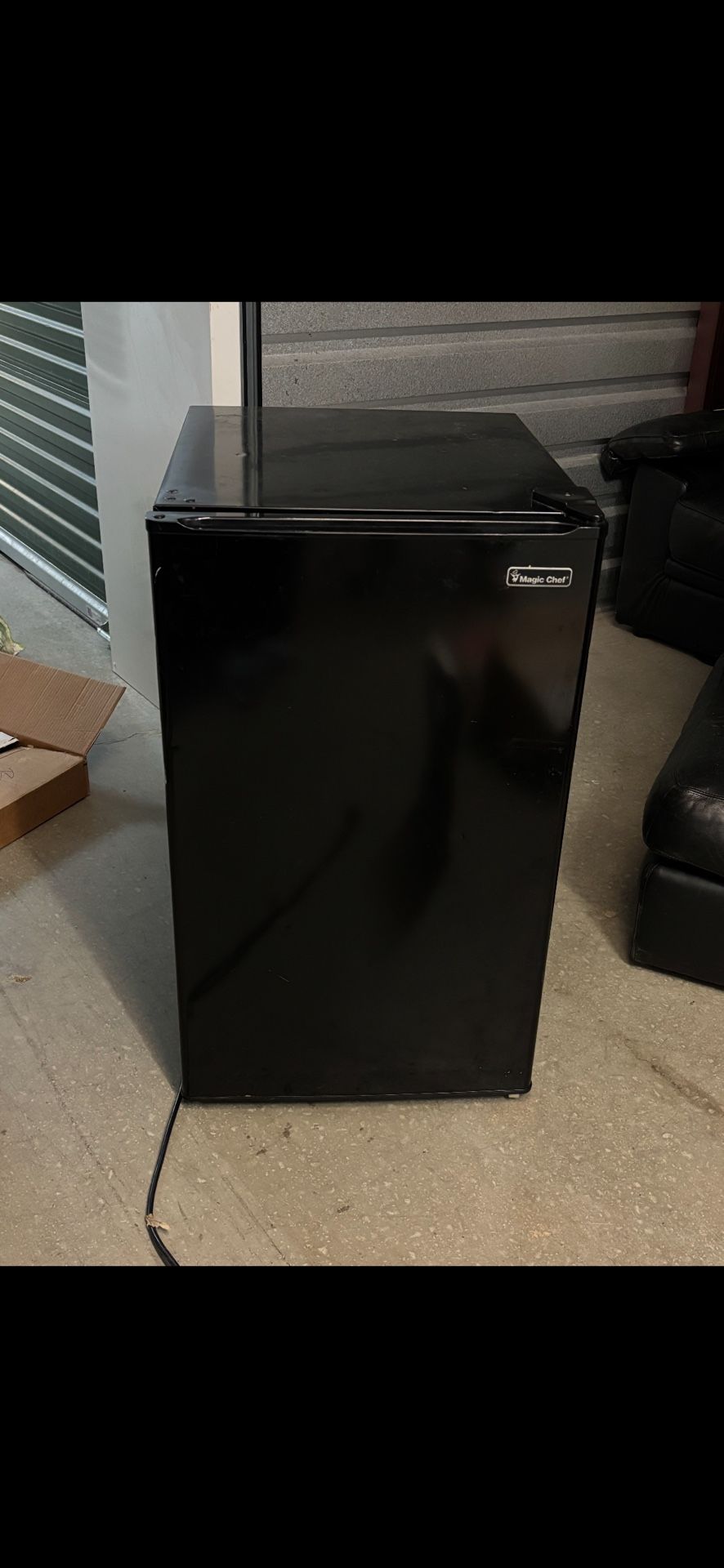 4.4 Cu Ft mini Fridge