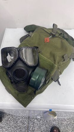Army gas mask