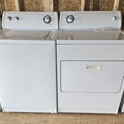 Whirlpool Washer And Dryer Set