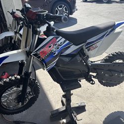 SSR Motorsports Electric pitbike