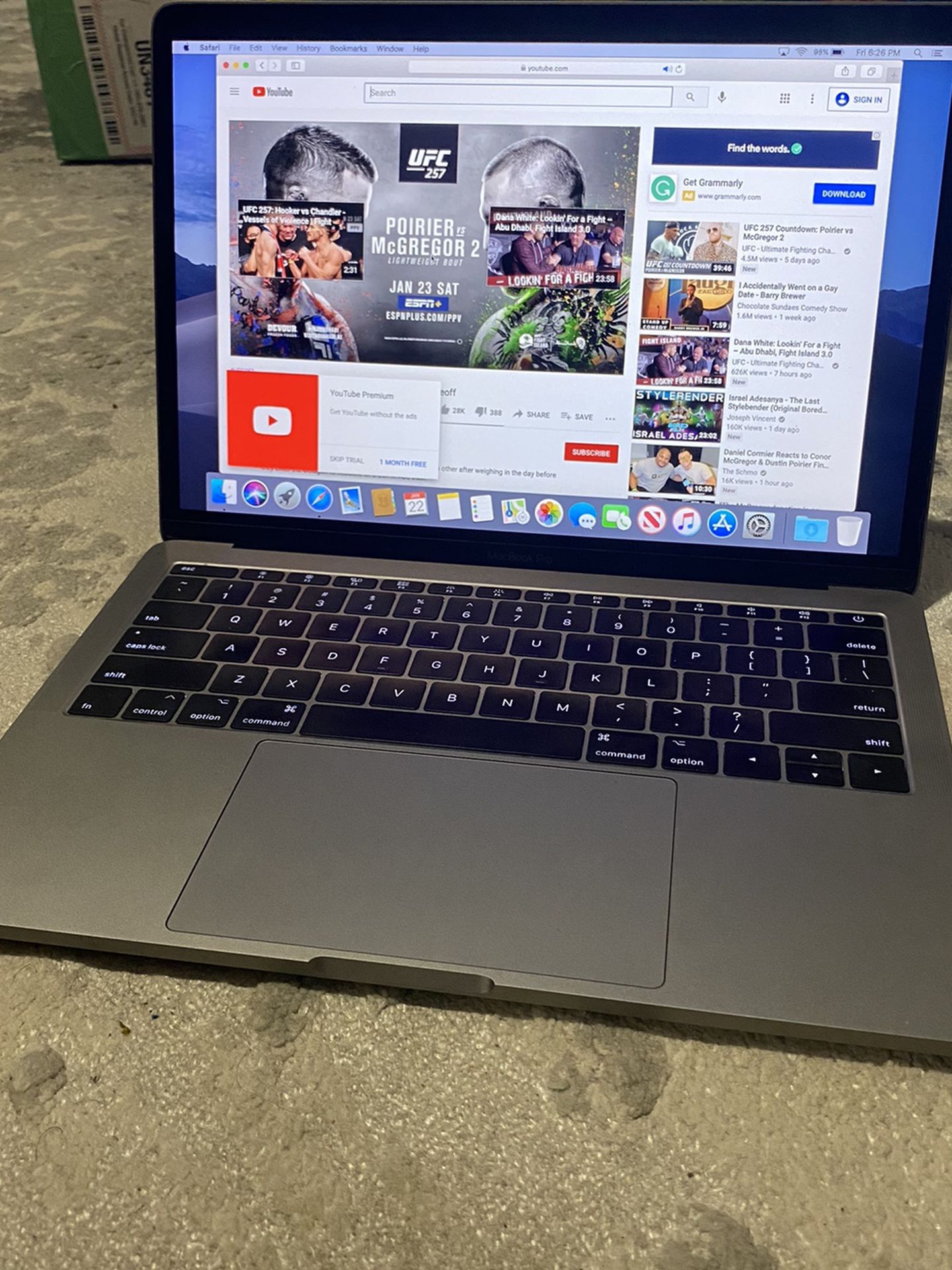 Macbook pro 2017 great condition