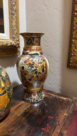 Japanese Satsuma Style Porcelain Vase