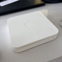 Apple AirPort Extreme WiFi Router