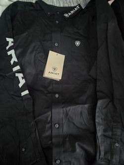 New Ariat mens shirt XL