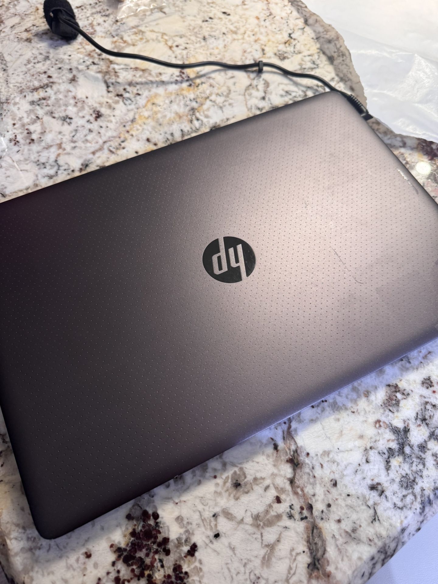 HP ZBook Studio G3 Laptop W/ Charger
