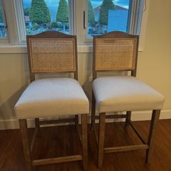 Linen Beige With Rattan Back