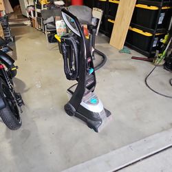 Bissell ProHeat PowerBrush 1887L Carpet Cleaner – Works Great
