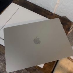 Apple MacBook Air - M3 - 15 inch - 16GB RAM - 256GB SSD