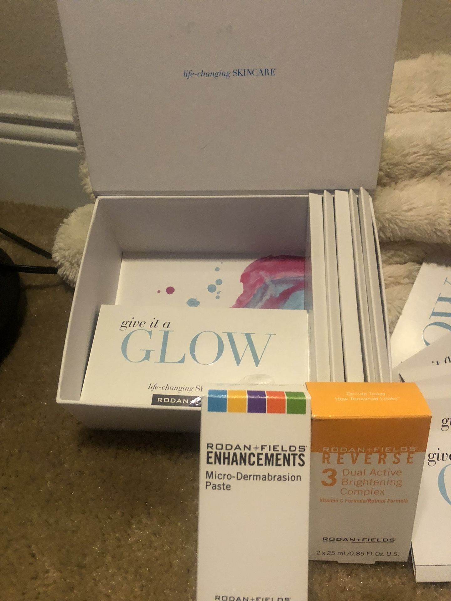 Brand New- Must go! Rodan + Fields