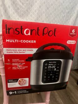 Brand New Instant Pot 9 in 1 Multi-Cooker