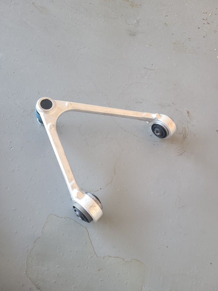 Syspension System 2 Front Upper Control Arm and Bolt Joints for Jaguar