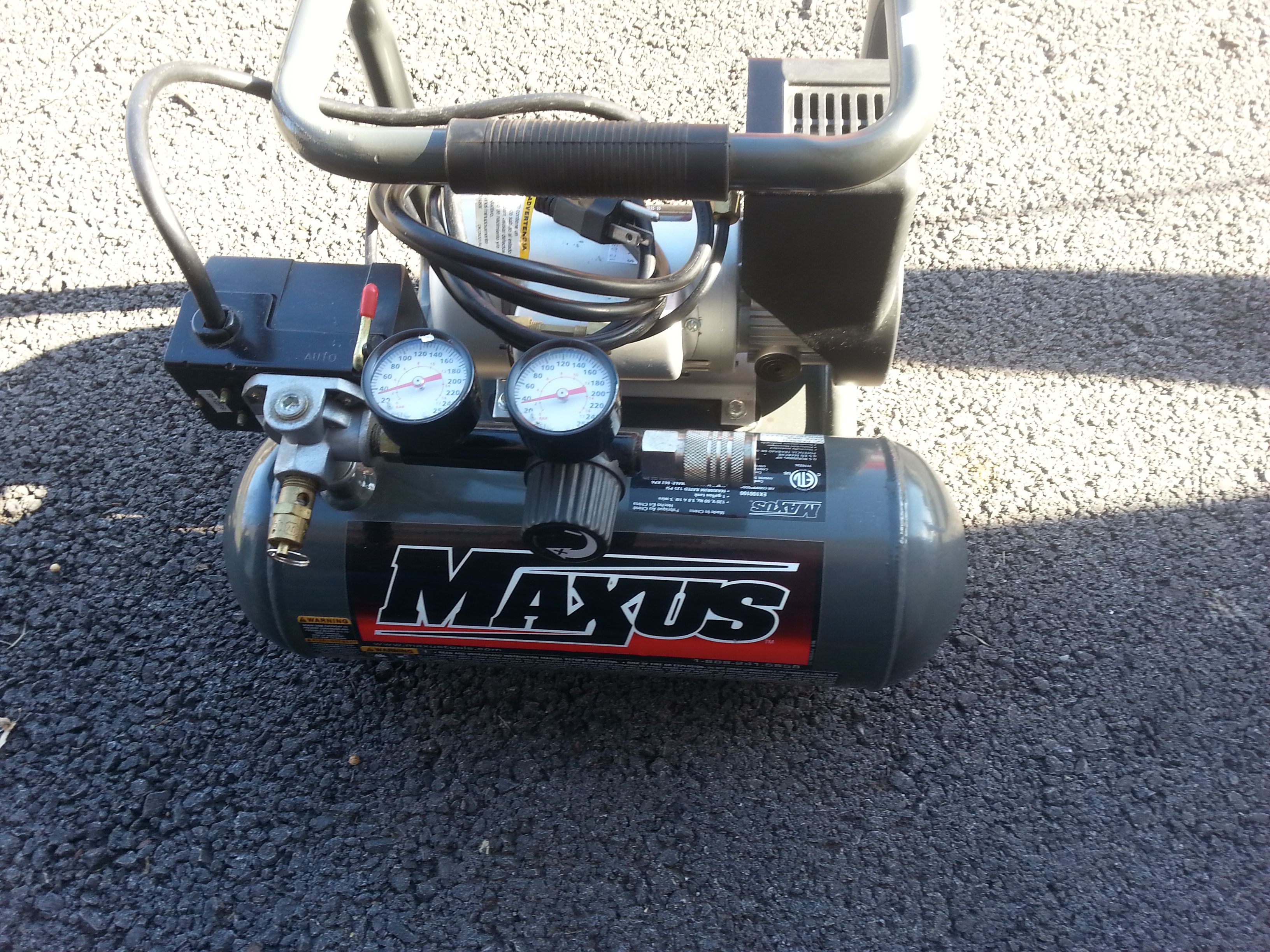 Maxus air compressor 125 psi