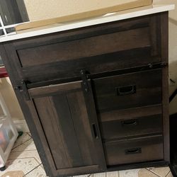  Single Sink Bathroom Vanity with White Engineered Stone Top