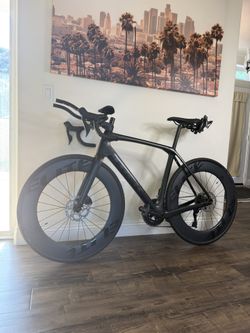 Trek Domane SL 6 Gen 4 Road Bike – Like New!