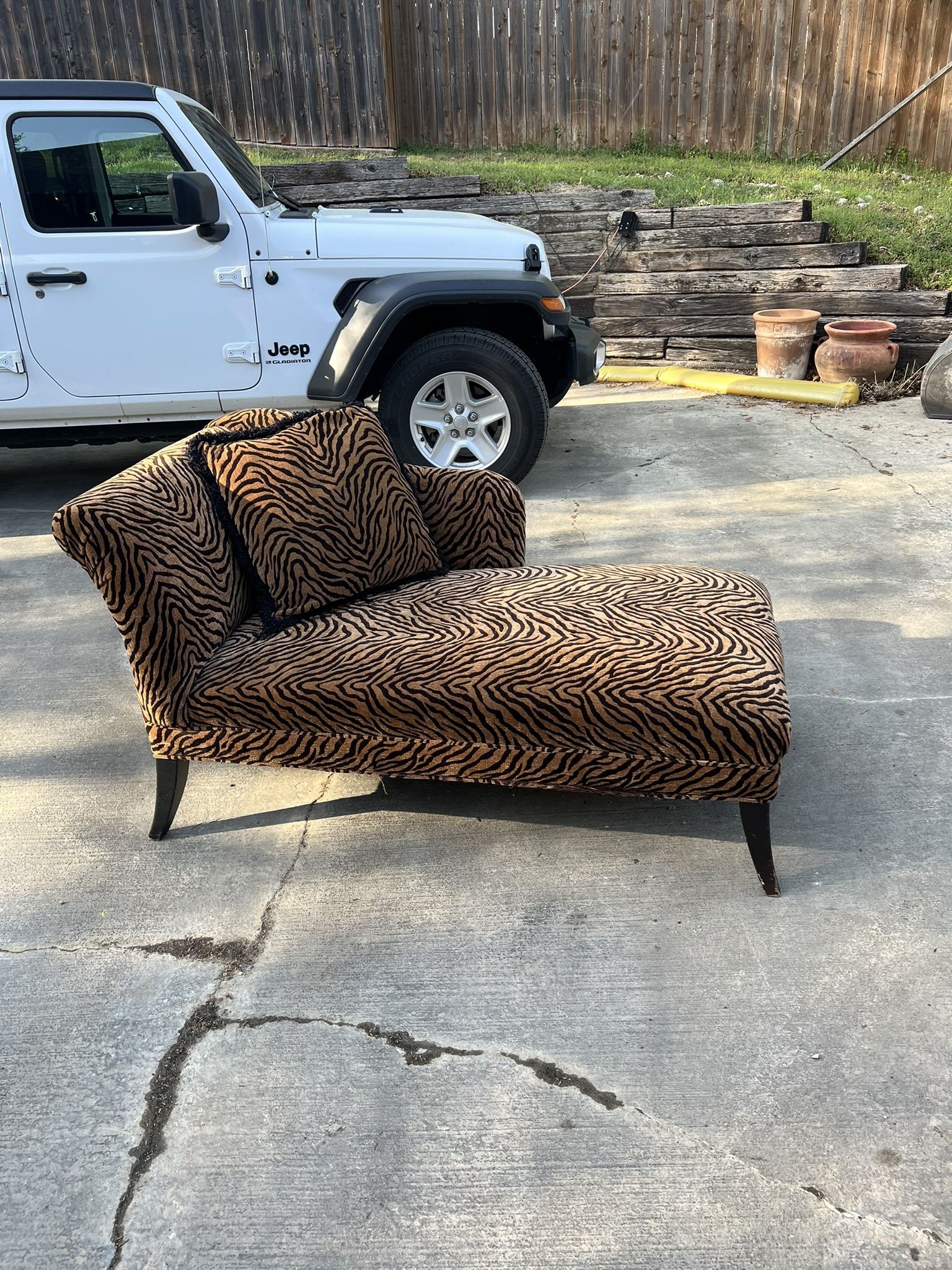 Tiger Print Lounger