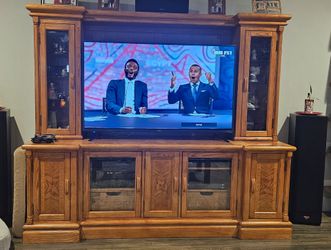 Tv entertainment center, solid oak BEAUTIFUL