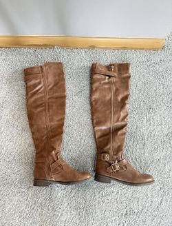 Wide calf riding boots. Size 6. Brown