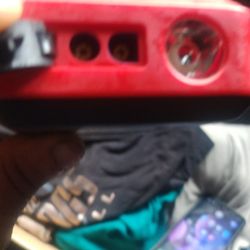 Cargador Para Cargar Batería A Su Carro No Tiene Las Pinzas Nomas