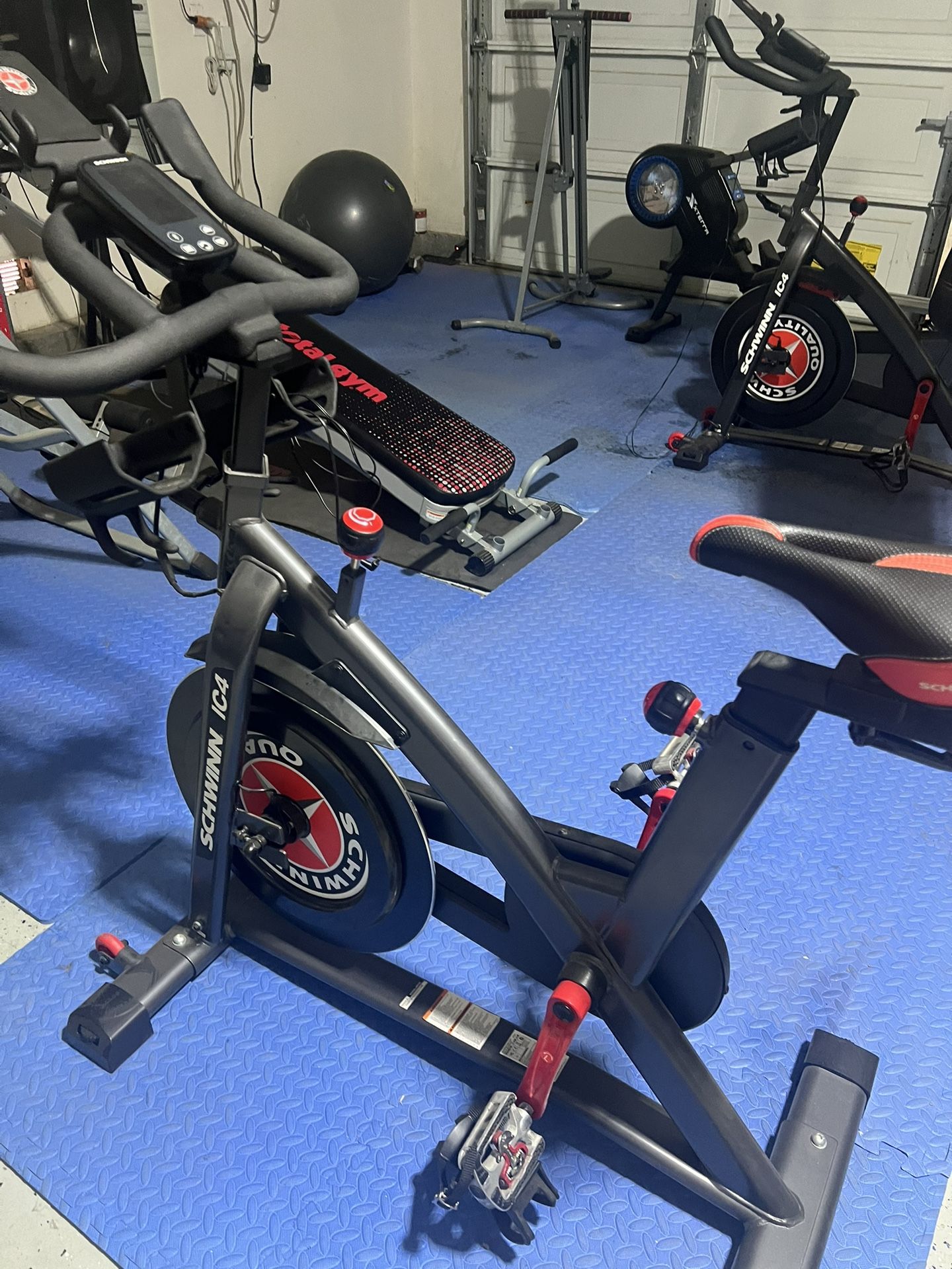 Schwinn IC4 Stationary Bike