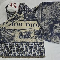 Large scarfs