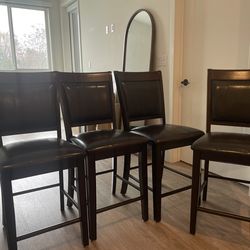 Set of 4 Dark Wood Bar Stools – Great Condition