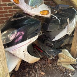 Scooter 50cc $175 Great For A Handy Mechanic!