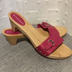 Burberry leather wooden slides Size 40