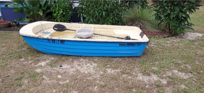 Johnny Boat With Paddle, and Motor
