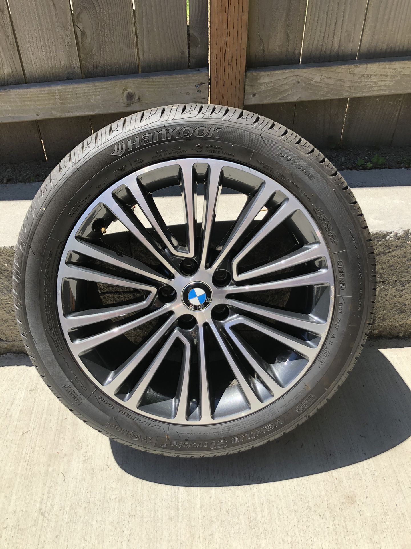 4- 2019 540XI BMW Rims and Tires.