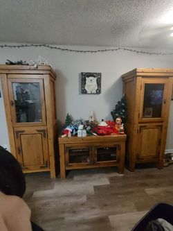Wooden Entertainment Center W/Cabinets