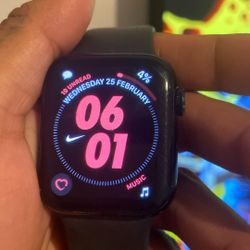 Apple watch SE (GPS) 2nd gen 40mm