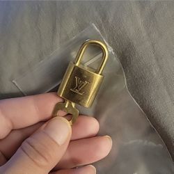 LV Lock And Key