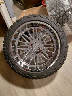 Brand new 3 months old. 24 inch rams um 35 inch tires, 12.50 chevy, 6 lug universal. Set of 4
