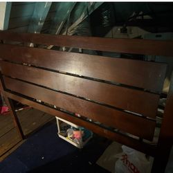 Queen wood bedroom set