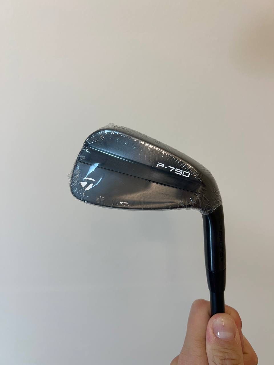 2023 P790 Golf Iron Set Clubs Flex 4-9P 7pcs Black DG 105 S 300 NEW