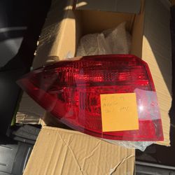 16-19 Toyota Corolla Left Tail Lamp