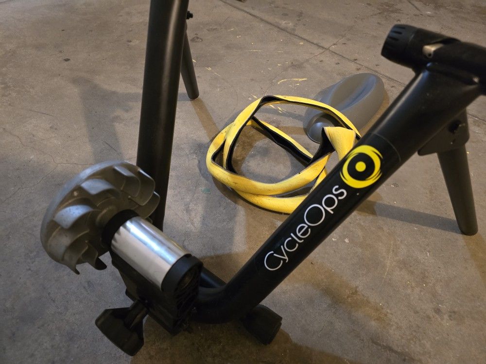 Cycleops Indoor Bicycle Trainer With Trainer Tire And Front Wheel Stand