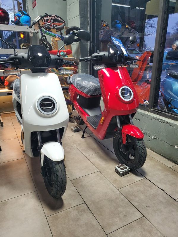 We got electric scooters!!! for Sale in Brooklyn, NY OfferUp