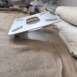Laptop Stand 