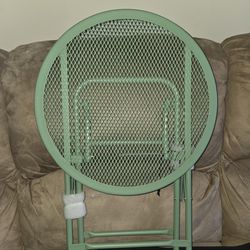 New 18" mesh patio table