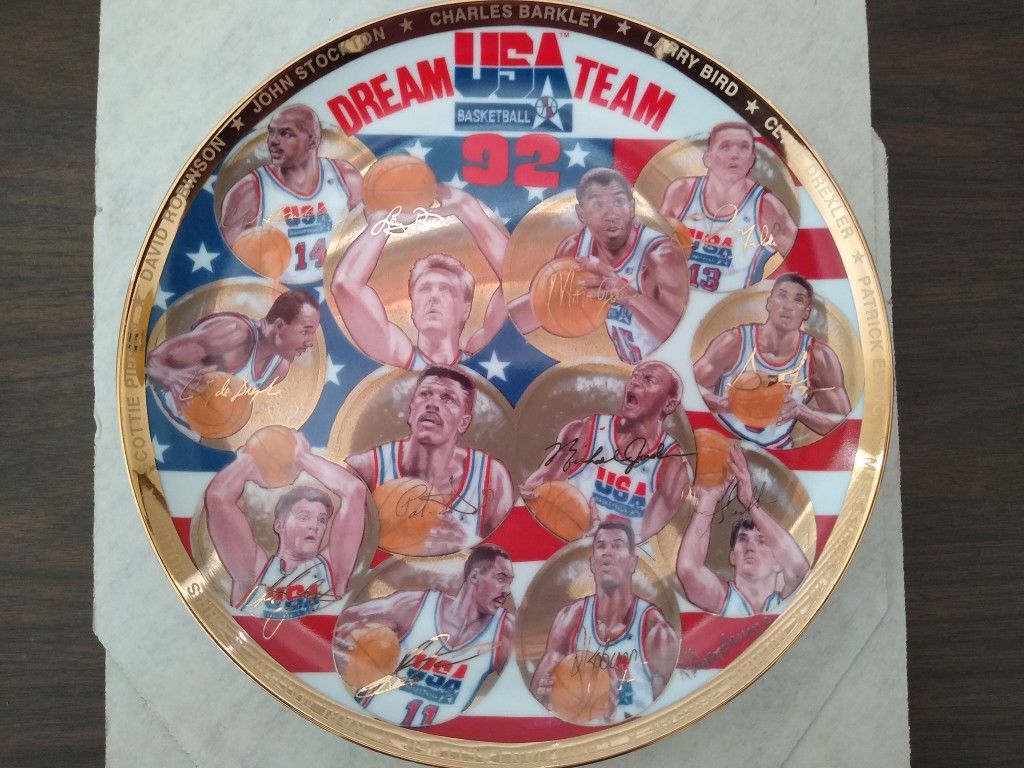 Sports Impressions 10.25" large Plate gold signature series